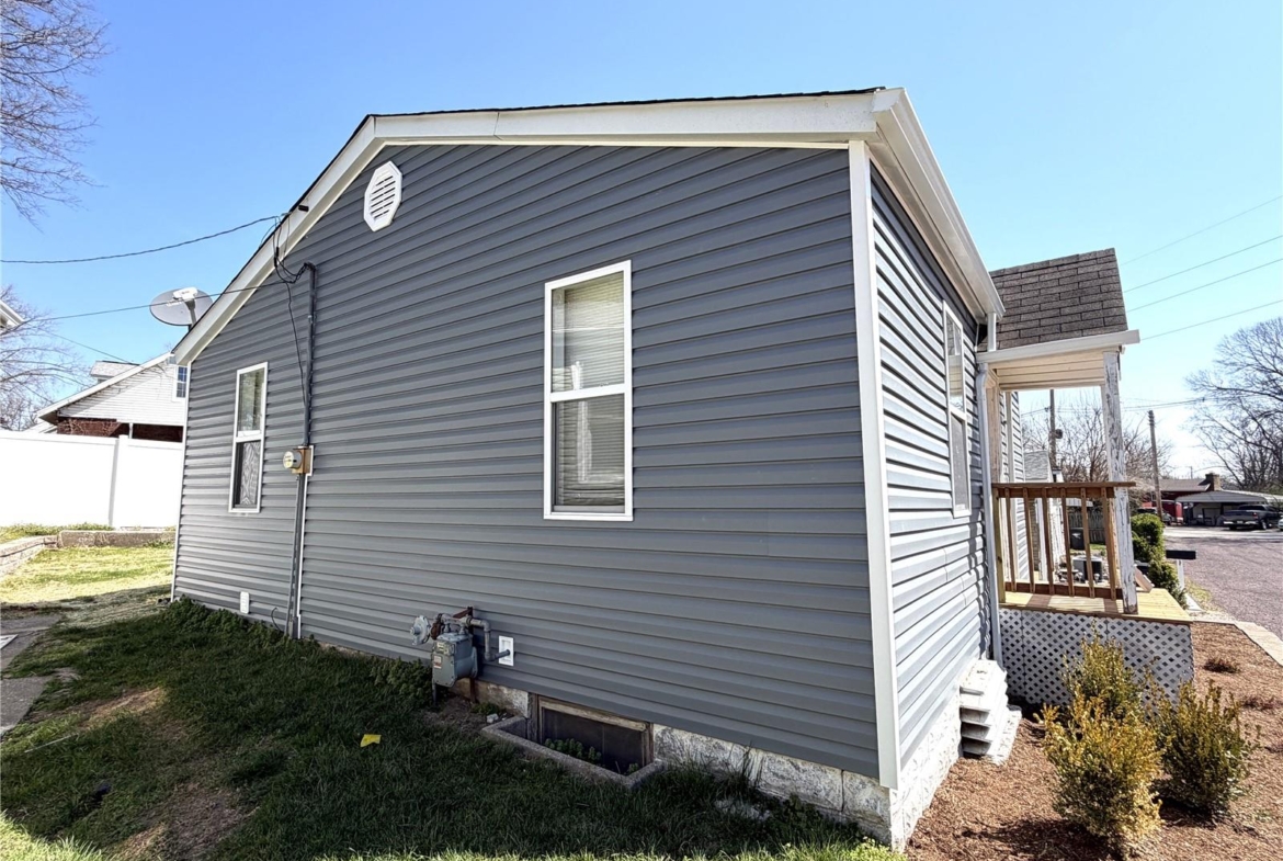 413 S 8th Street, Belleville, Illinois 62220