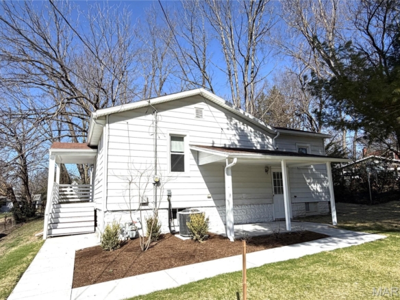 417 S 8th Street, Belleville, Illinois 62220