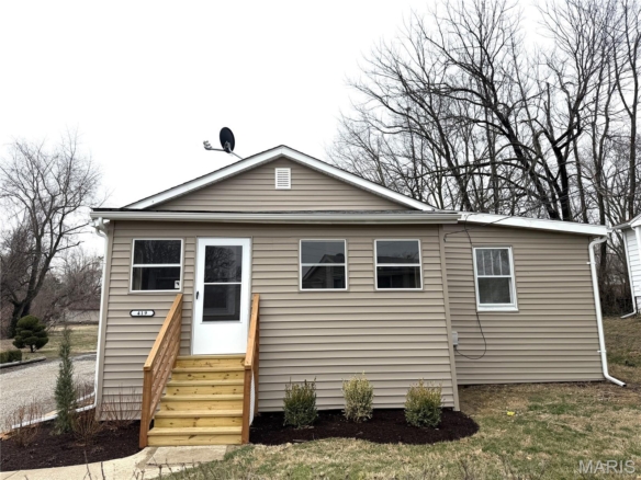 419 S 8th Street, Belleville, Illinois 62220