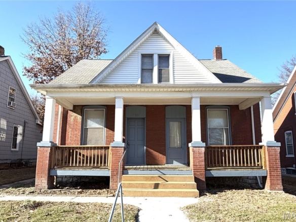 725 Lee, Belleville, Illinois 62221