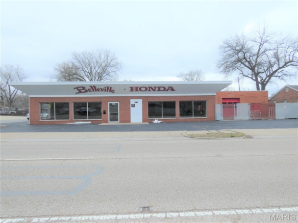 2100 N Belt, Belleville, Illinois 62226