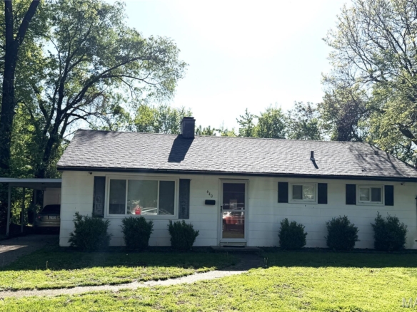 640 Devonshire Drive, Belleville, Illinois 62226