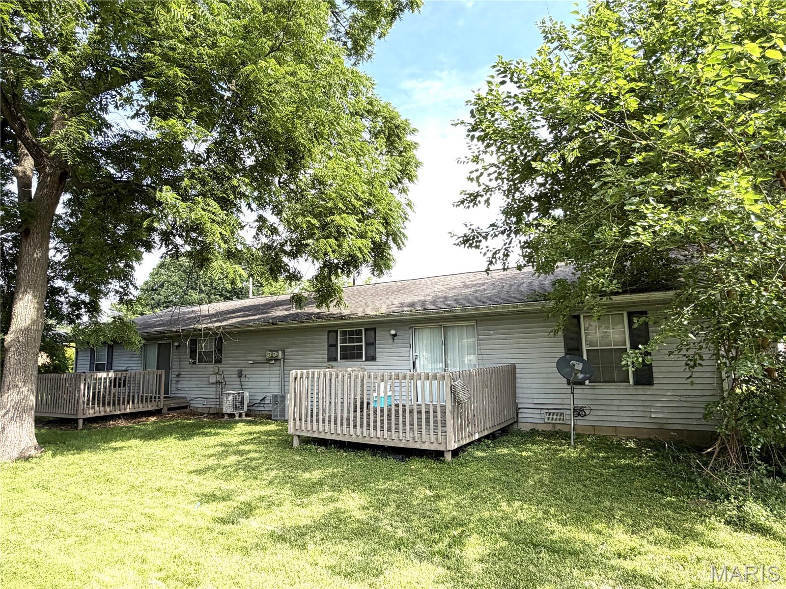 161 Freedom Drive, Belleville, Illinois 62226
