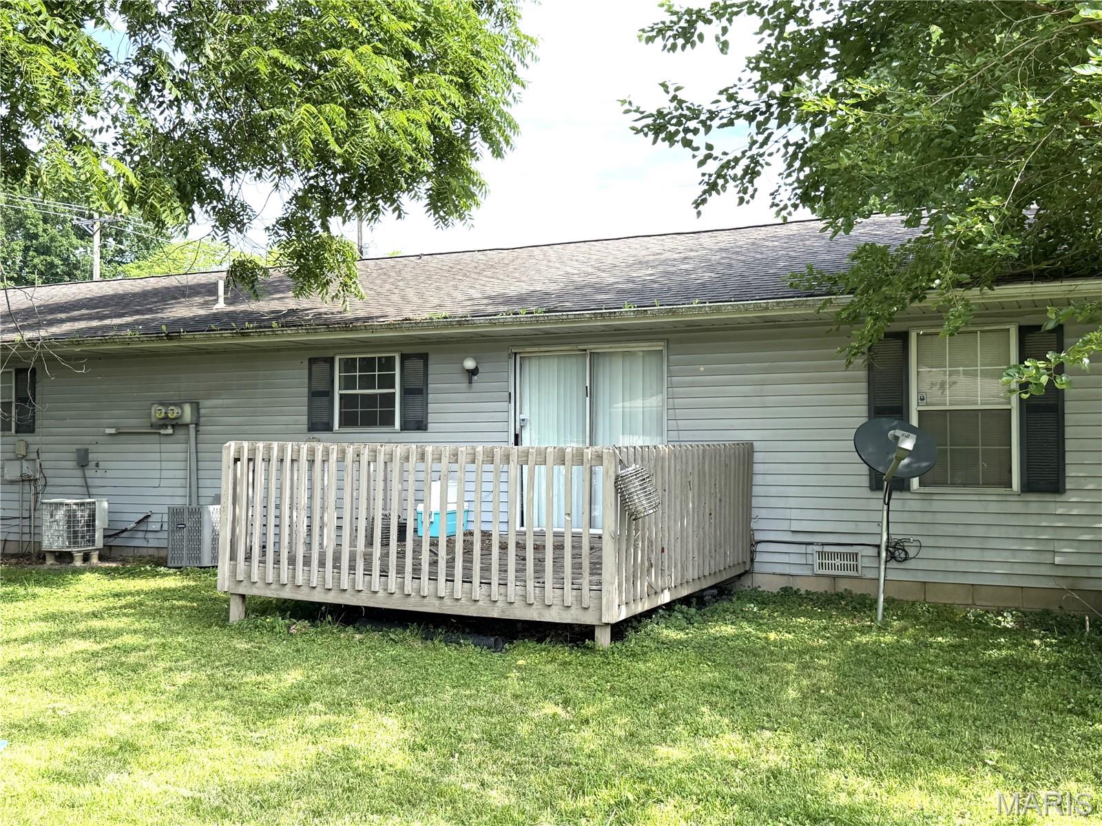 161 Freedom Drive, Belleville, Illinois 62226