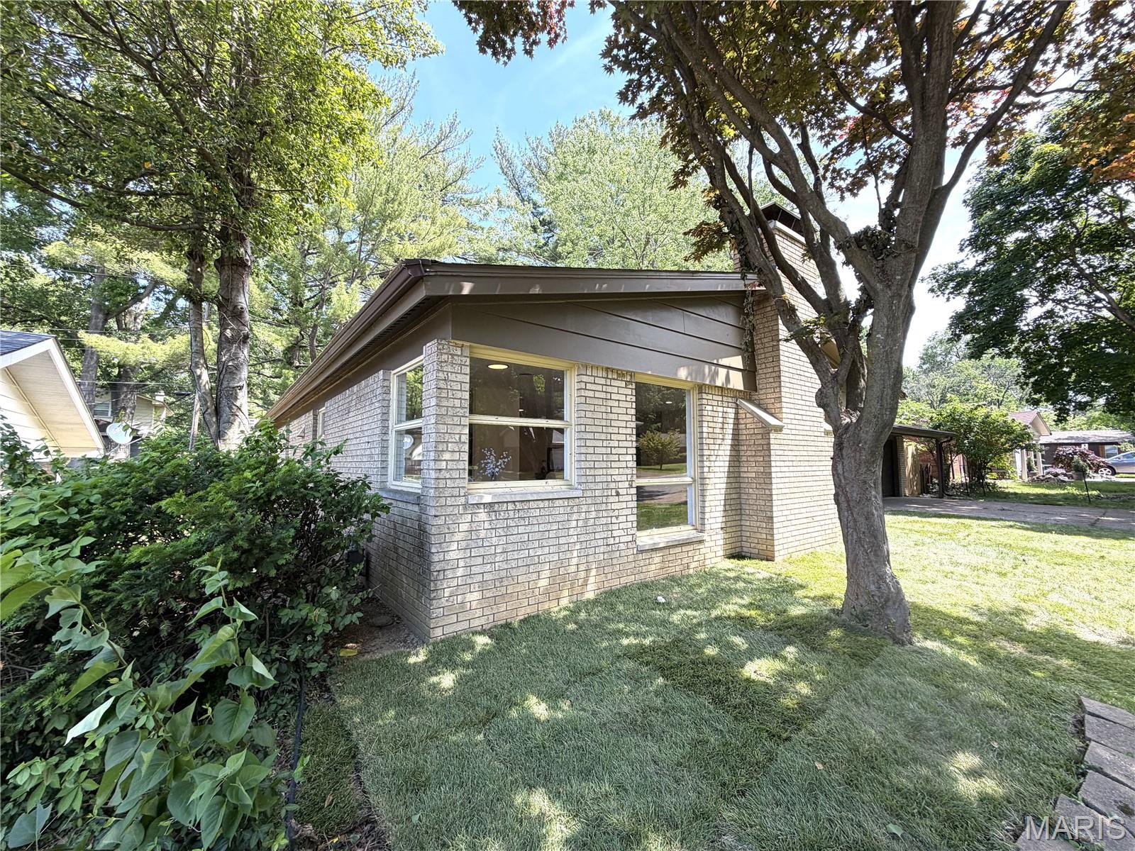 22 Fourscore Drive, Belleville, Illinois 62226