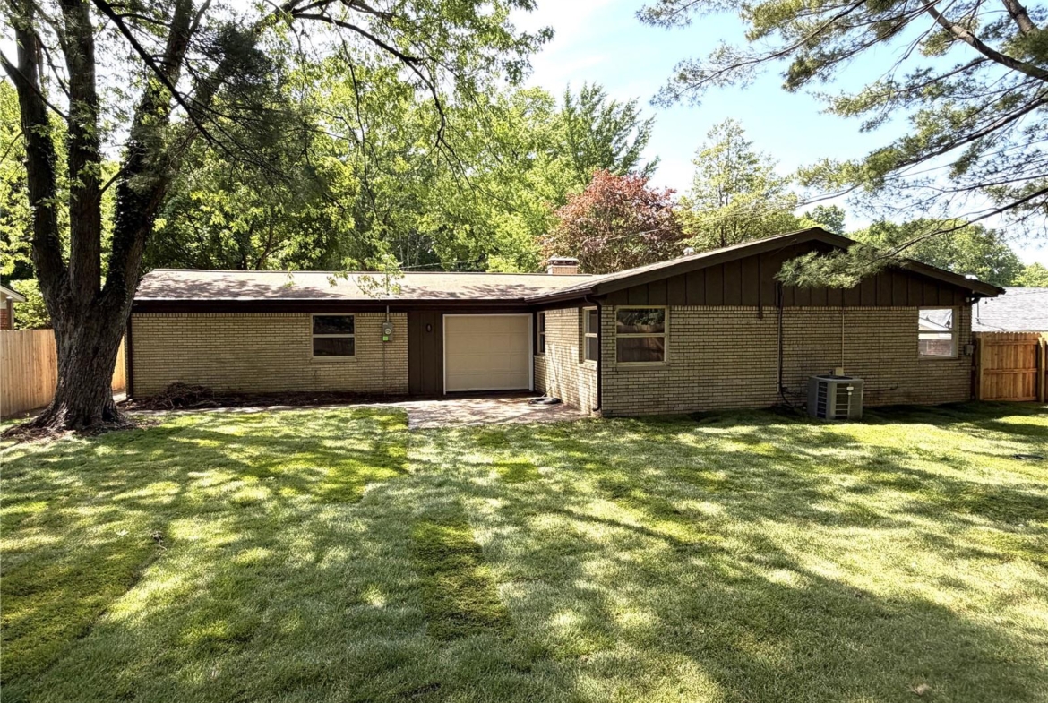 22 Fourscore Drive, Belleville, Illinois 62226