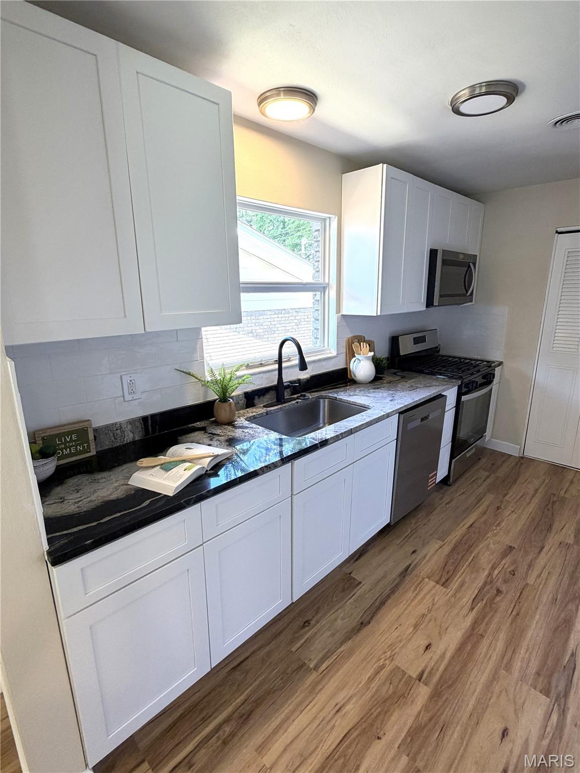 22 Fourscore Drive, Belleville, Illinois 62226