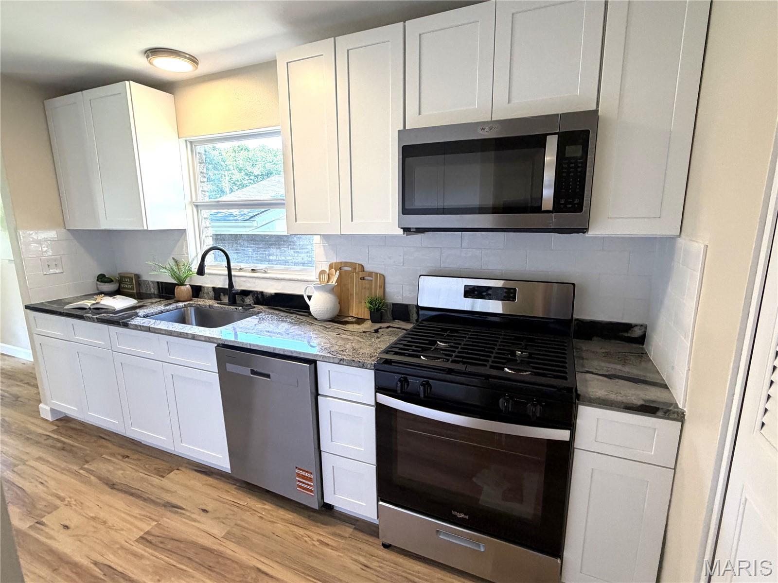 22 Fourscore Drive, Belleville, Illinois 62226