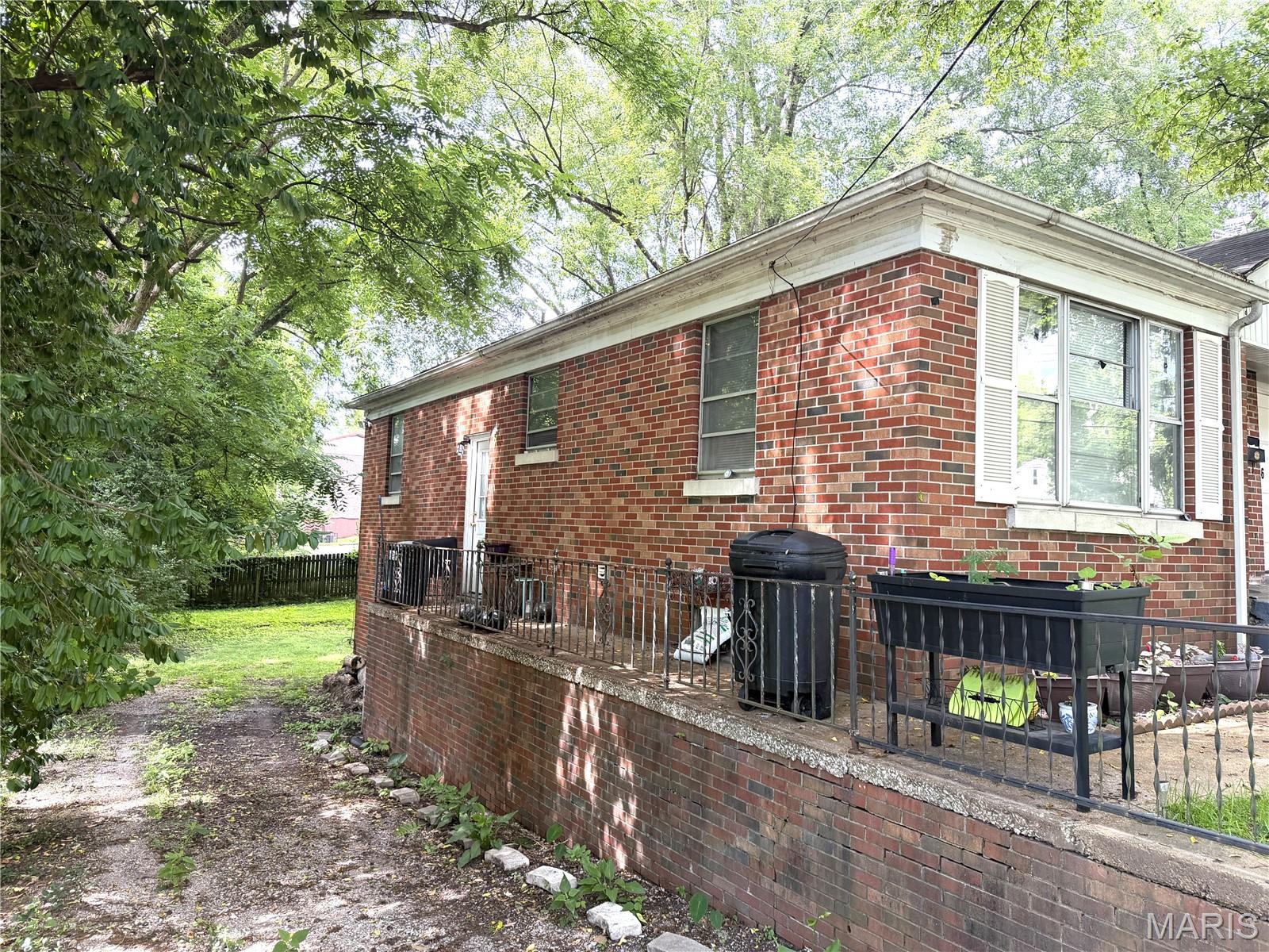 314 W H Street, Belleville, Illinois 62226