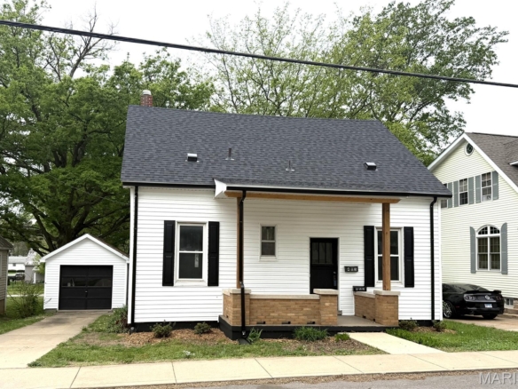 403 S Market Street, Waterloo, Illinois 62298