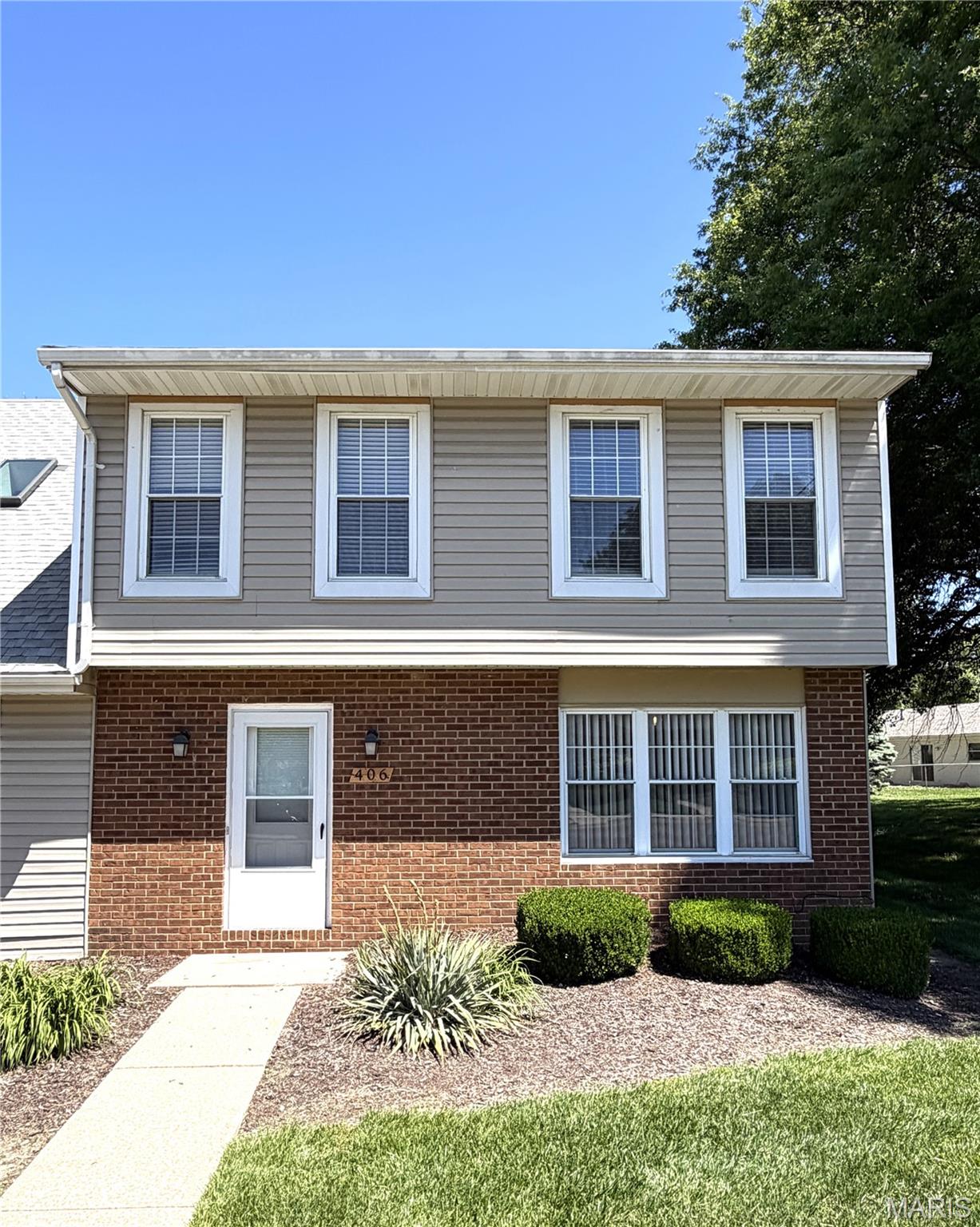 406 Colleen Drive, O'Fallon, Illinois 62269