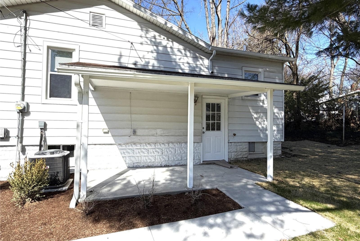 417 S 8th Street, Belleville, Illinois 62220