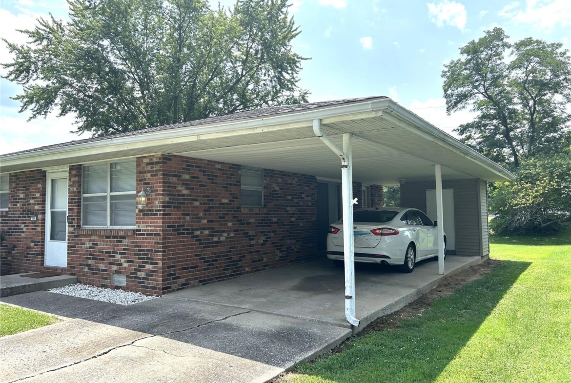 106 Liberty Drive, Belleville, Illinois 62226