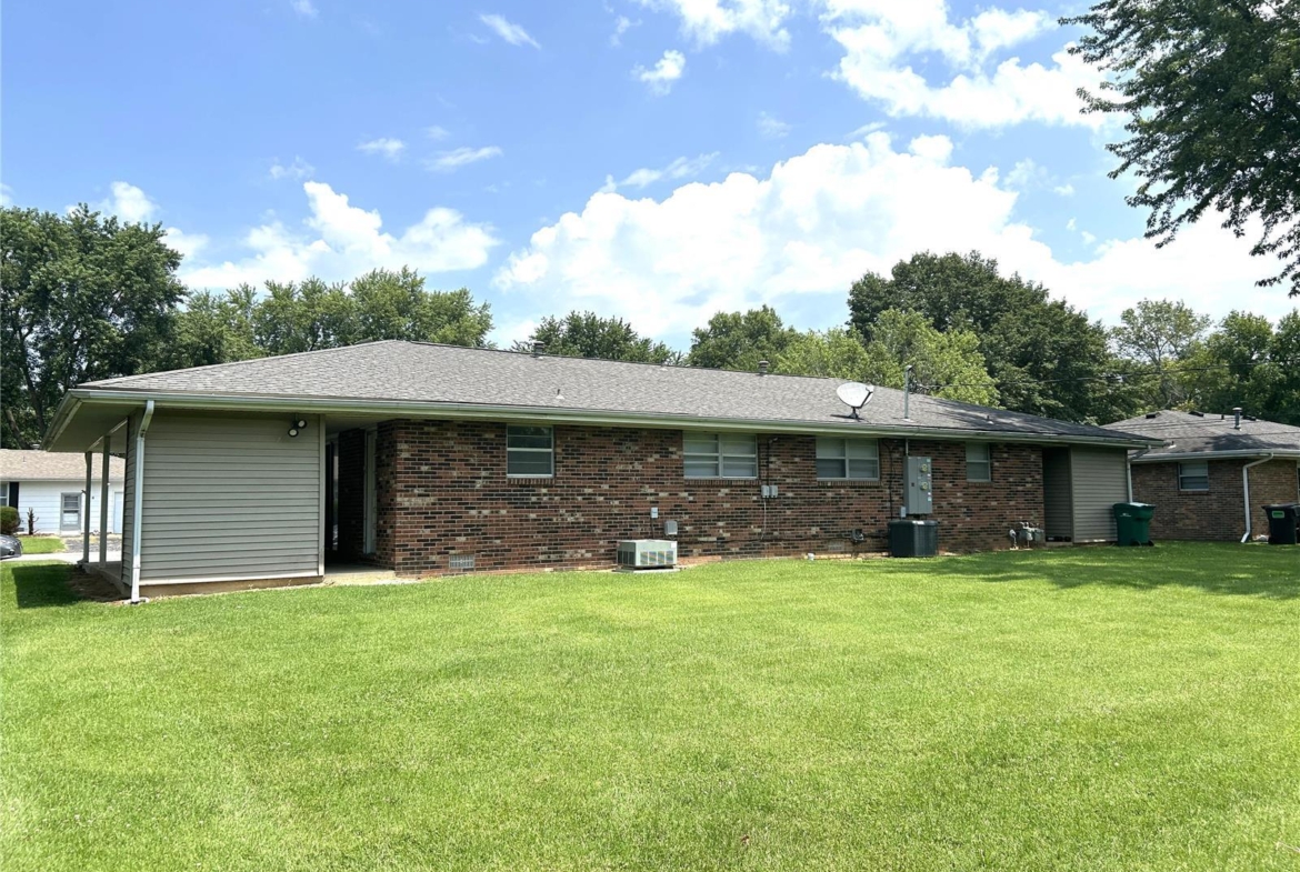 106 Liberty Drive, Belleville, Illinois 62226