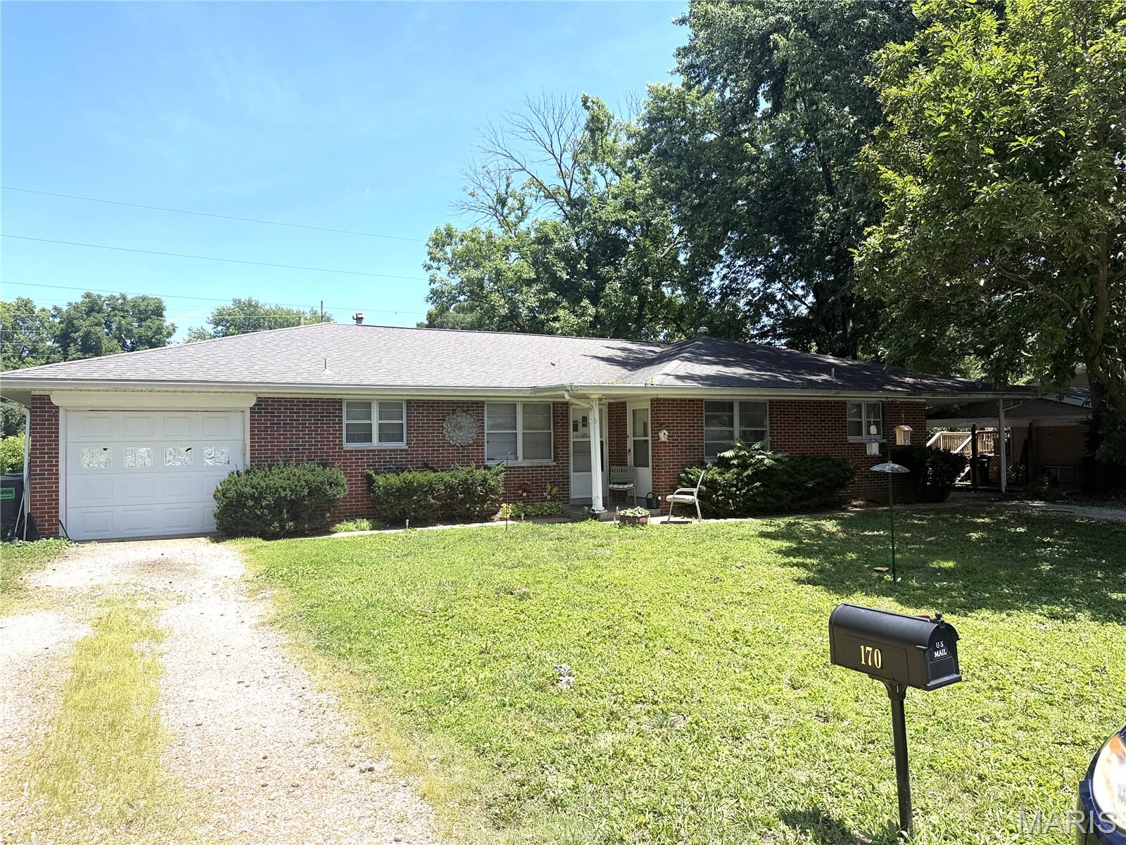 170 Liberty Drive, Belleville, Illinois 62226 (2) 170 Liberty Drive, Belleville, Illinois 62226 (2)