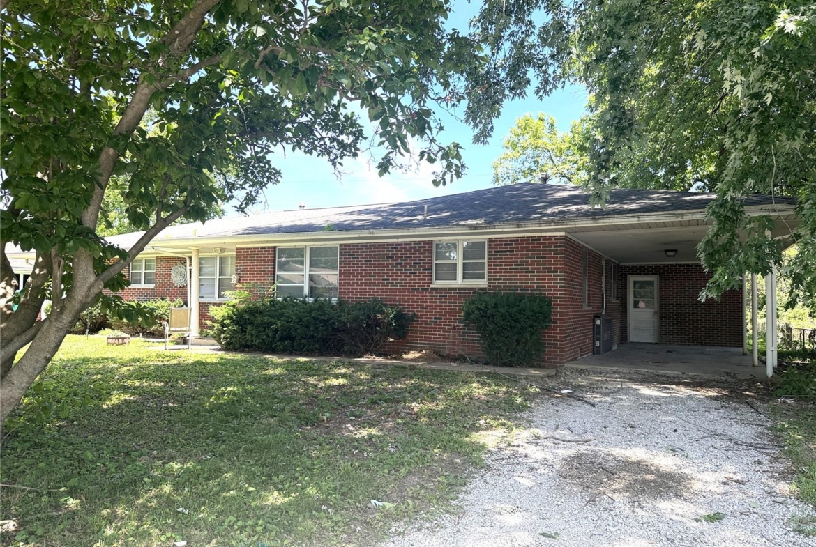 170 Liberty Drive, Belleville, Illinois 62226