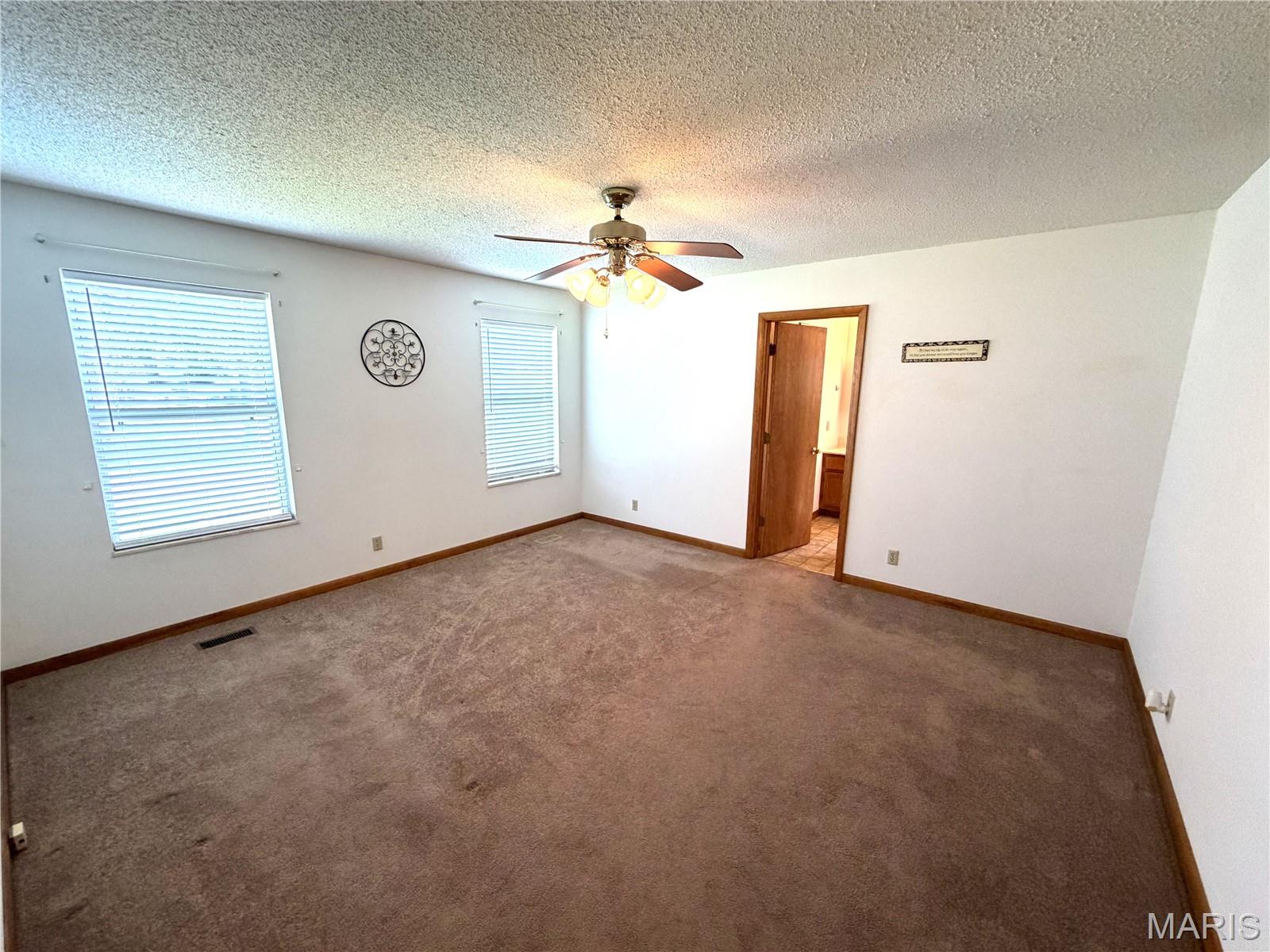3323 Sheridan Avenue, Belleville, Illinois 62226 (14) 3323 Sheridan Avenue, Belleville, Illinois 62226
