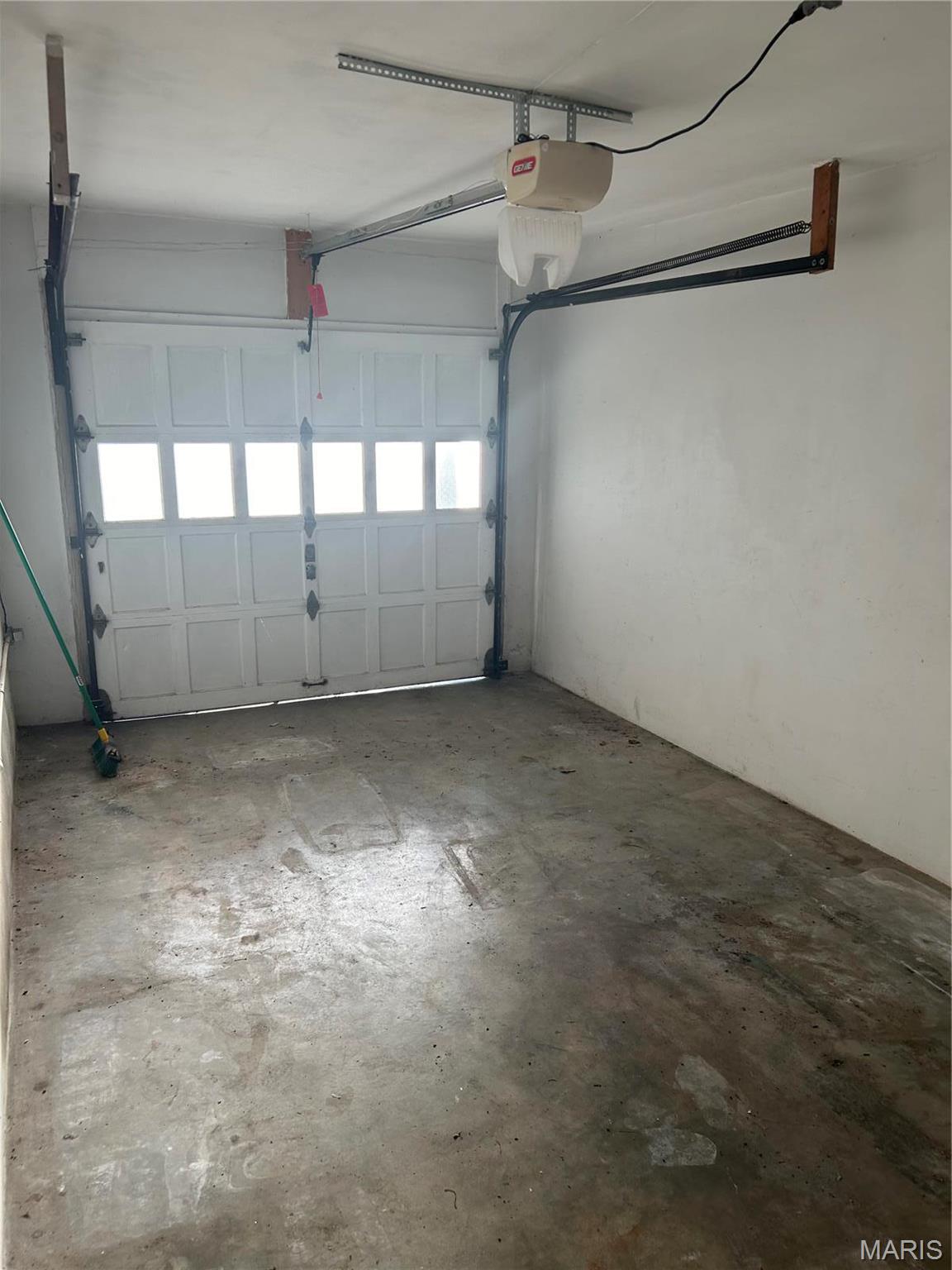 8921 Tanglewood Circle, Belleville, Illinois 62223 (1) 8921 Tanglewood Circle, Belleville, Illinois 62223