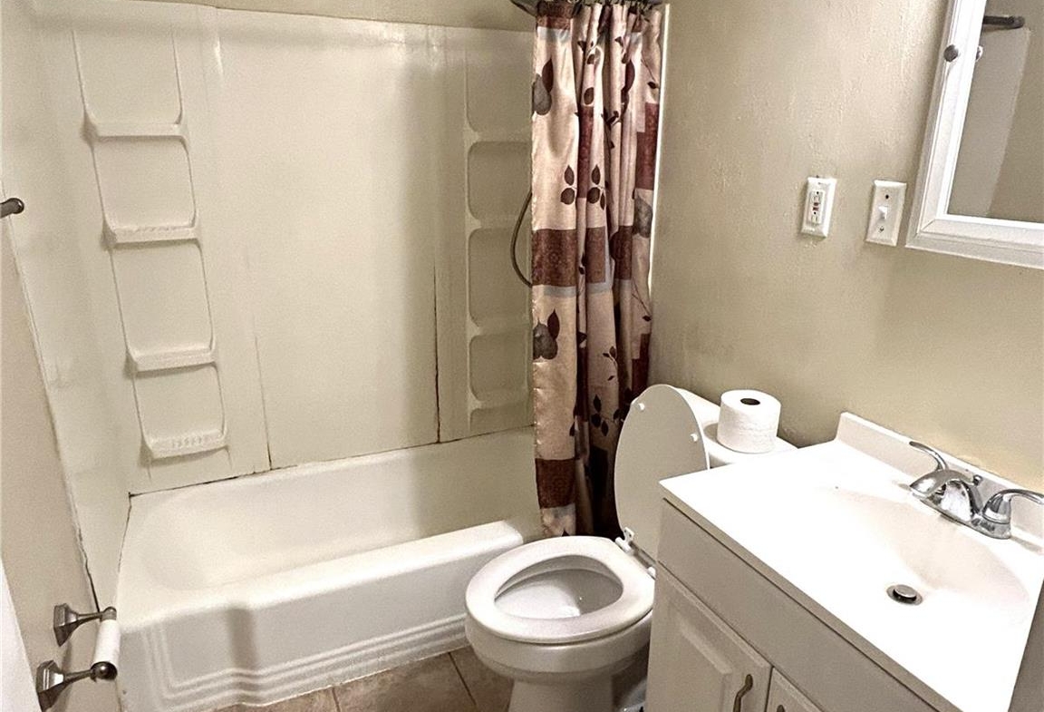 8921 Tanglewood Circle, Belleville, Illinois 62223