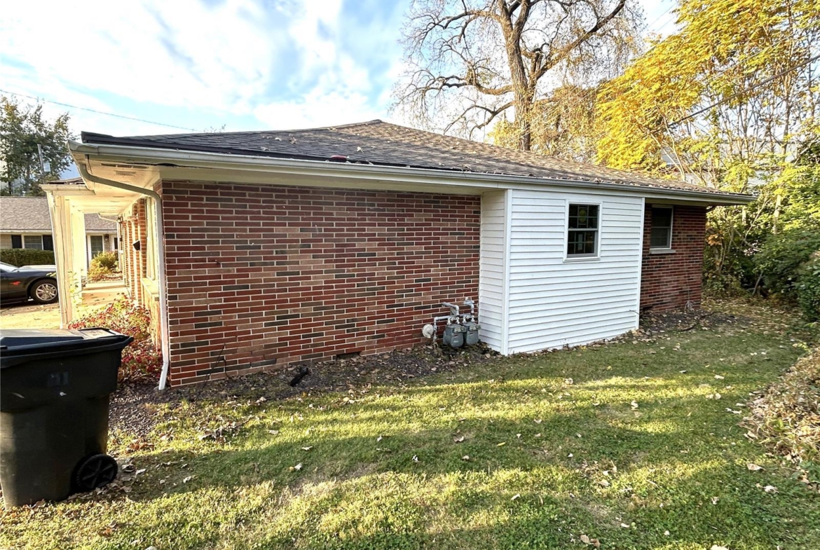 8921 Tanglewood Circle, Belleville, Illinois 62223