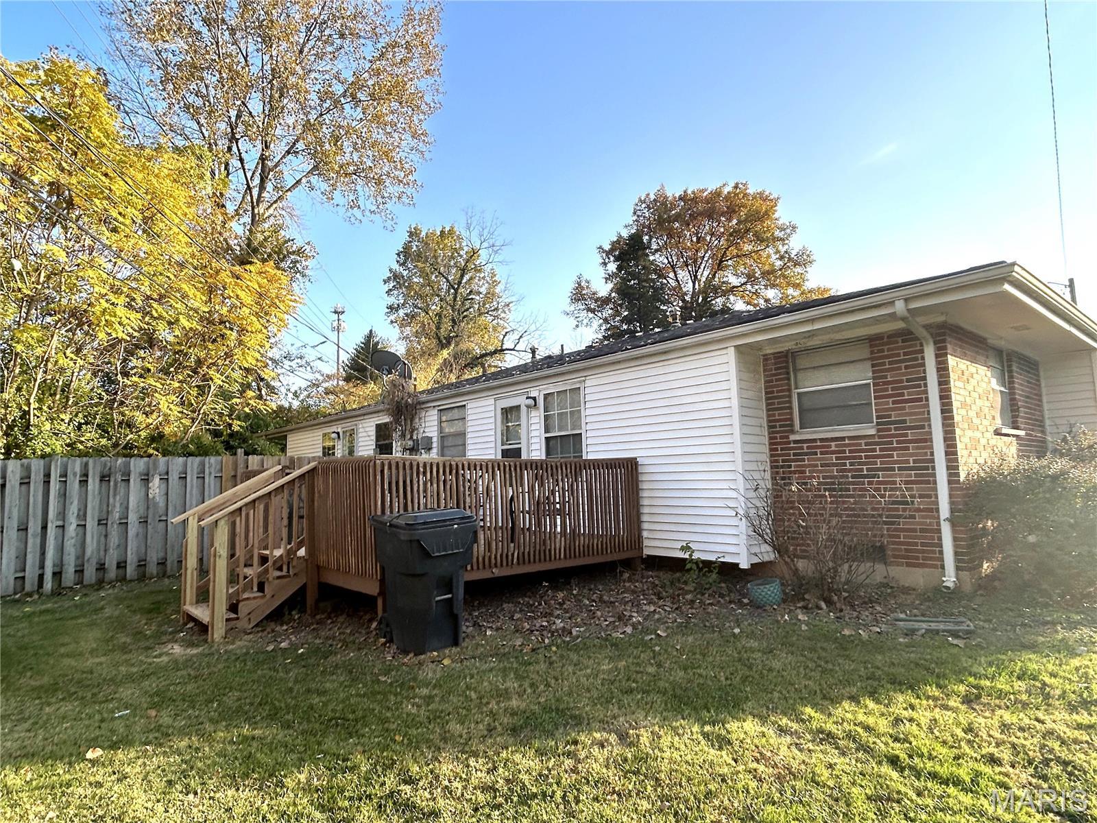 8921 Tanglewood Circle, Belleville, Illinois 62223 (5) 8921 Tanglewood Circle, Belleville, Illinois 62223