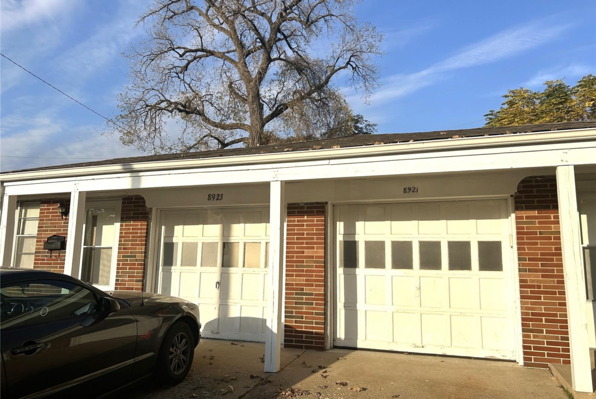 8921 Tanglewood Circle, Belleville, Illinois 62223