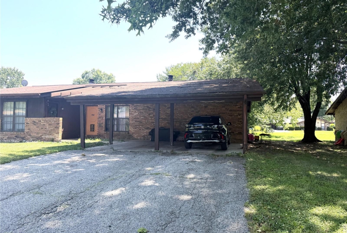 112 Kingsway Drive, Belleville, Illinois 62226
