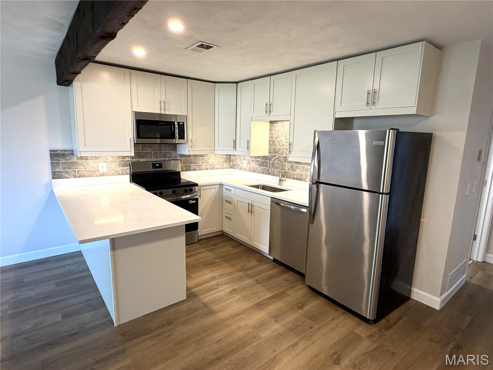 429 Ponderosa Avenue, Unit #7, O’Fallon, Illinois 62269