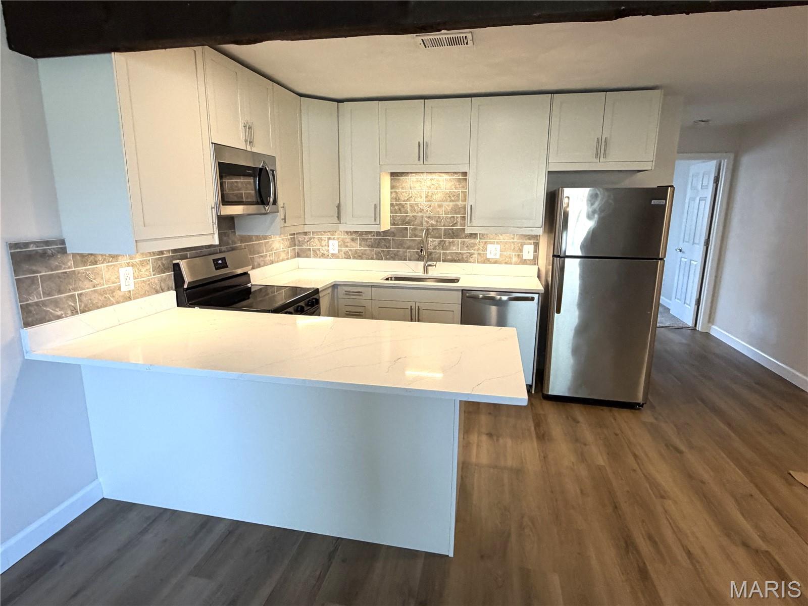 429 Ponderosa Avenue, Unit #7, O’Fallon, Illinois 62269