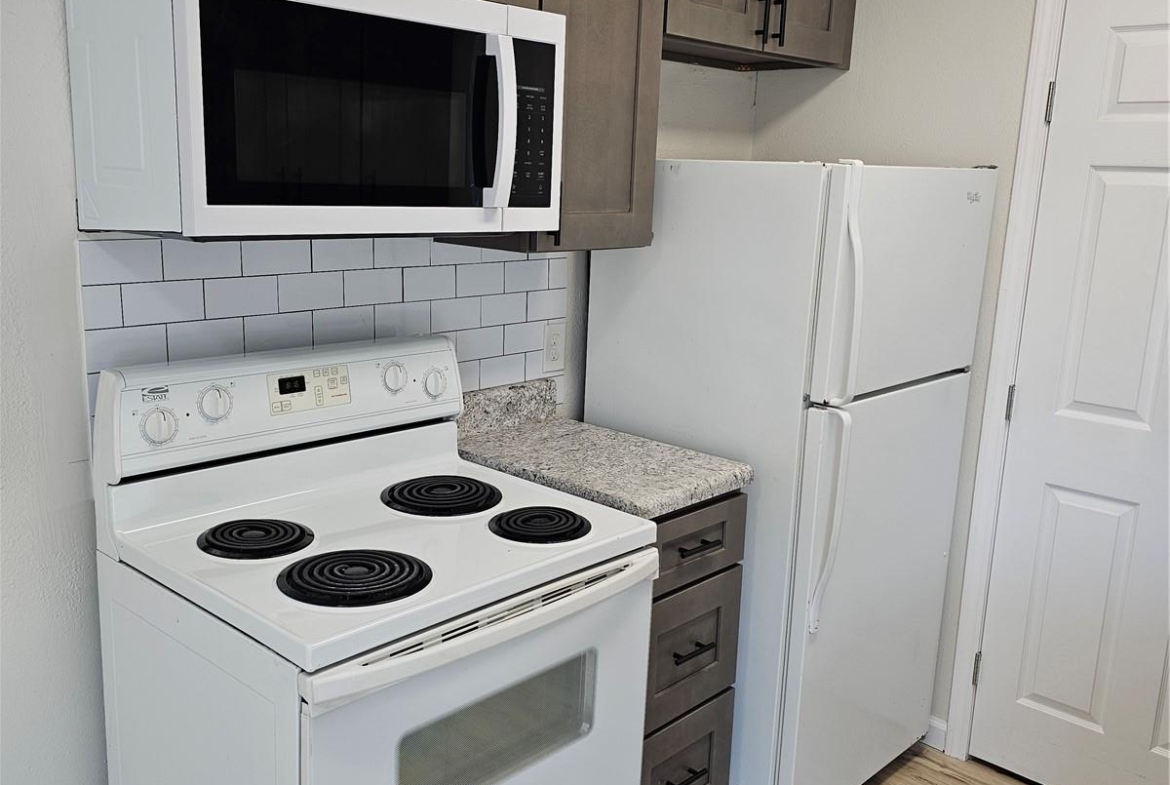 961 Belle Valley Drive, Belleville, Illinois 62220