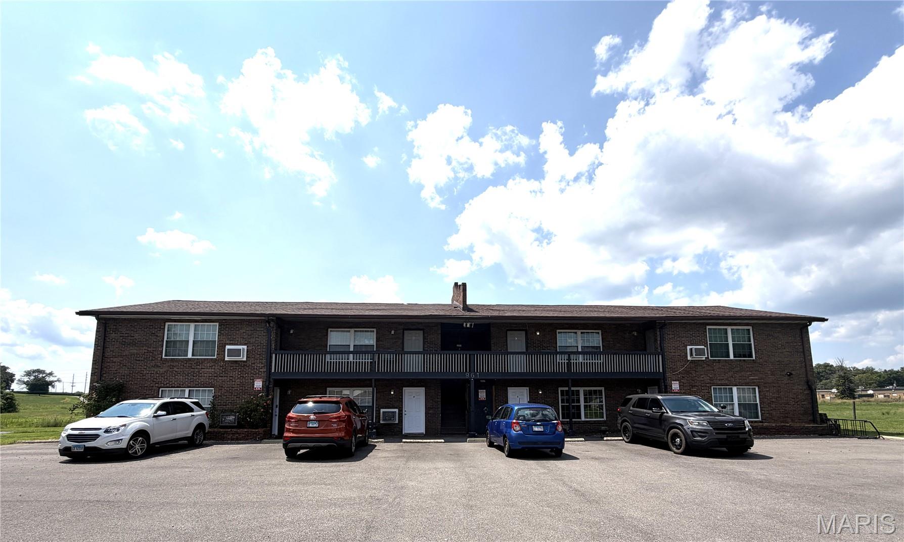 961 Belle Valley Drive, Belleville, Illinois 62220