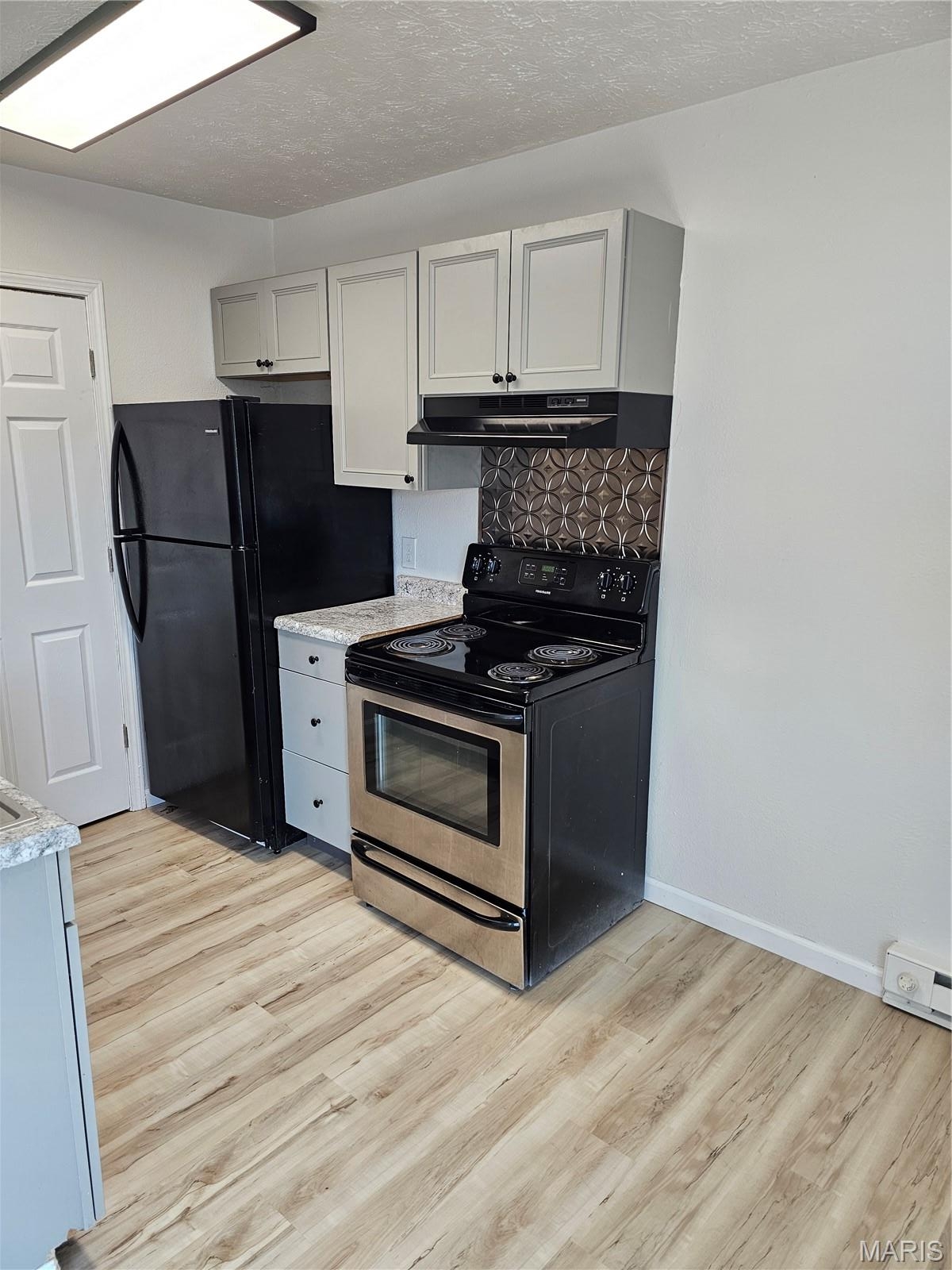 961 Belle Valley Drive, Belleville, Illinois 62220