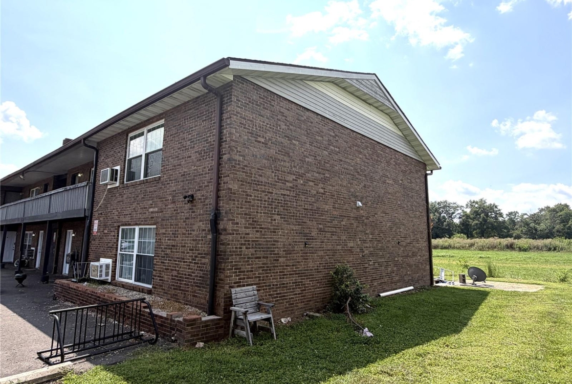 961 Belle Valley Drive, Belleville, Illinois 62220