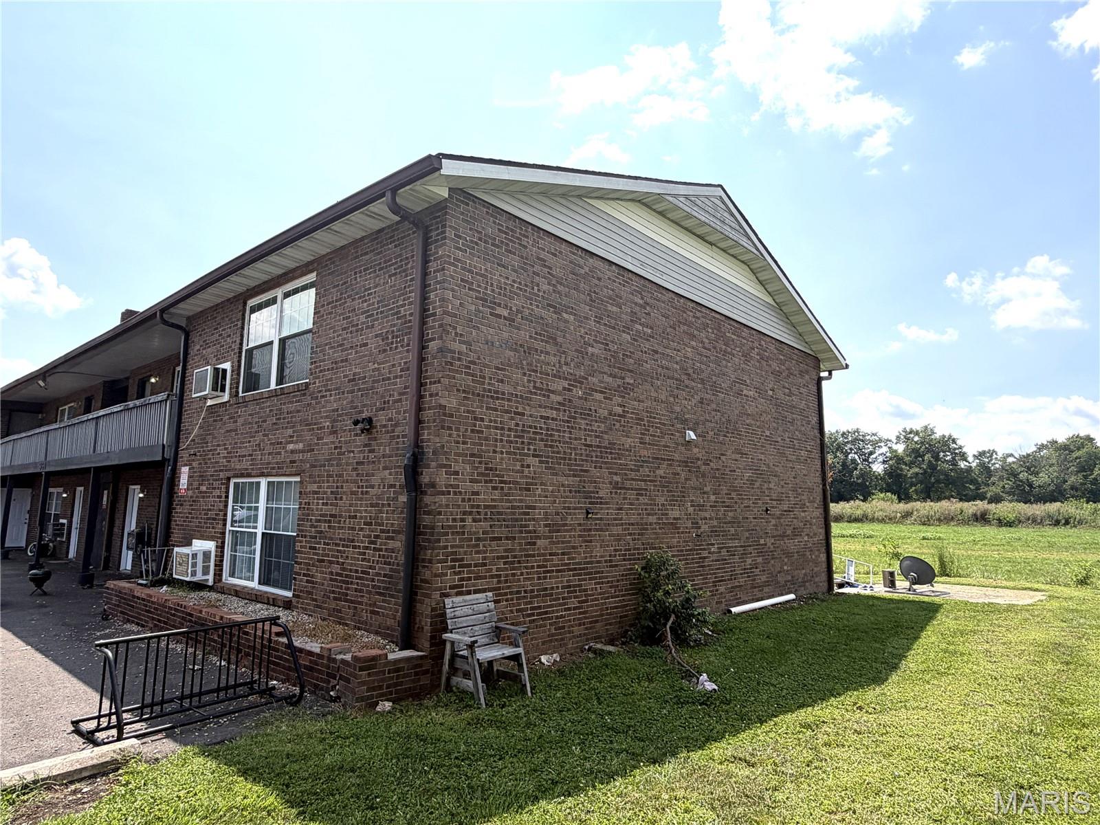 961 Belle Valley Drive, Belleville, Illinois 62220