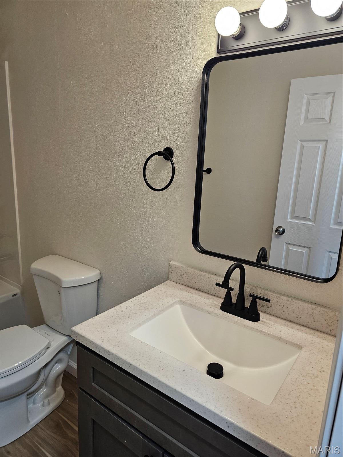 971 Belle Valley Drive, Belleville, Illinois 62220