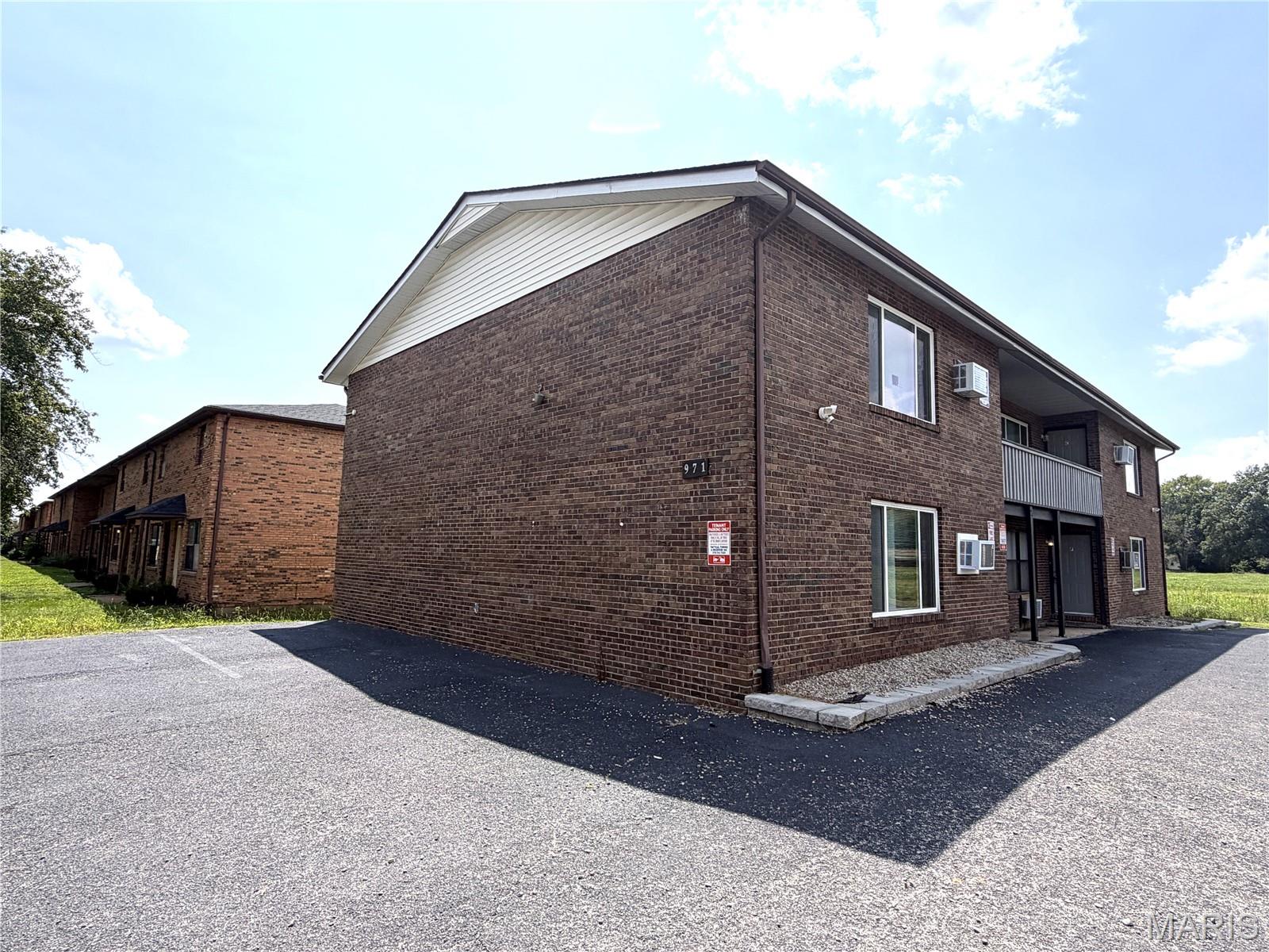 971 Belle Valley Drive, Belleville, Illinois 62220