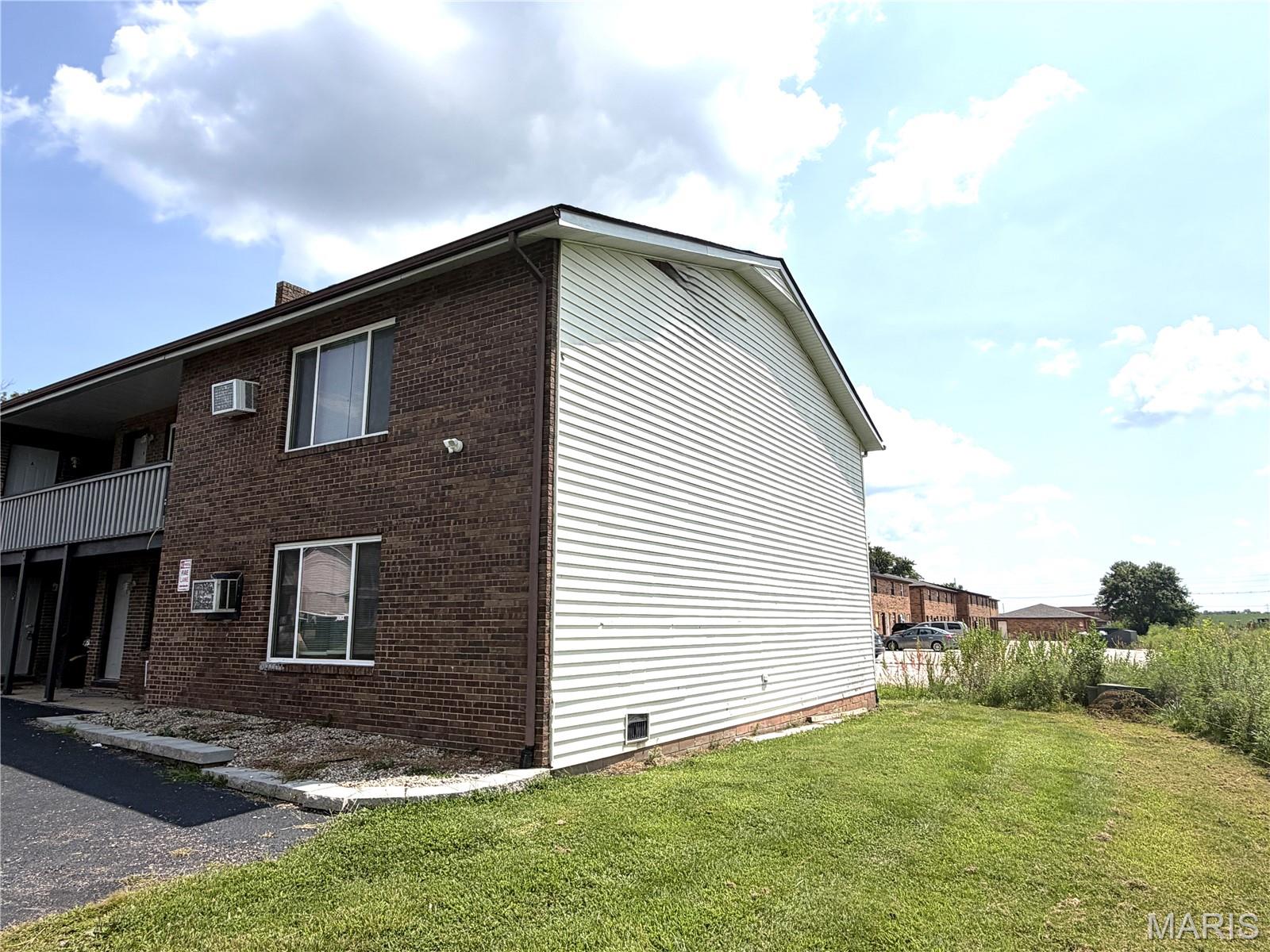 971 Belle Valley Drive, Belleville, Illinois 62220