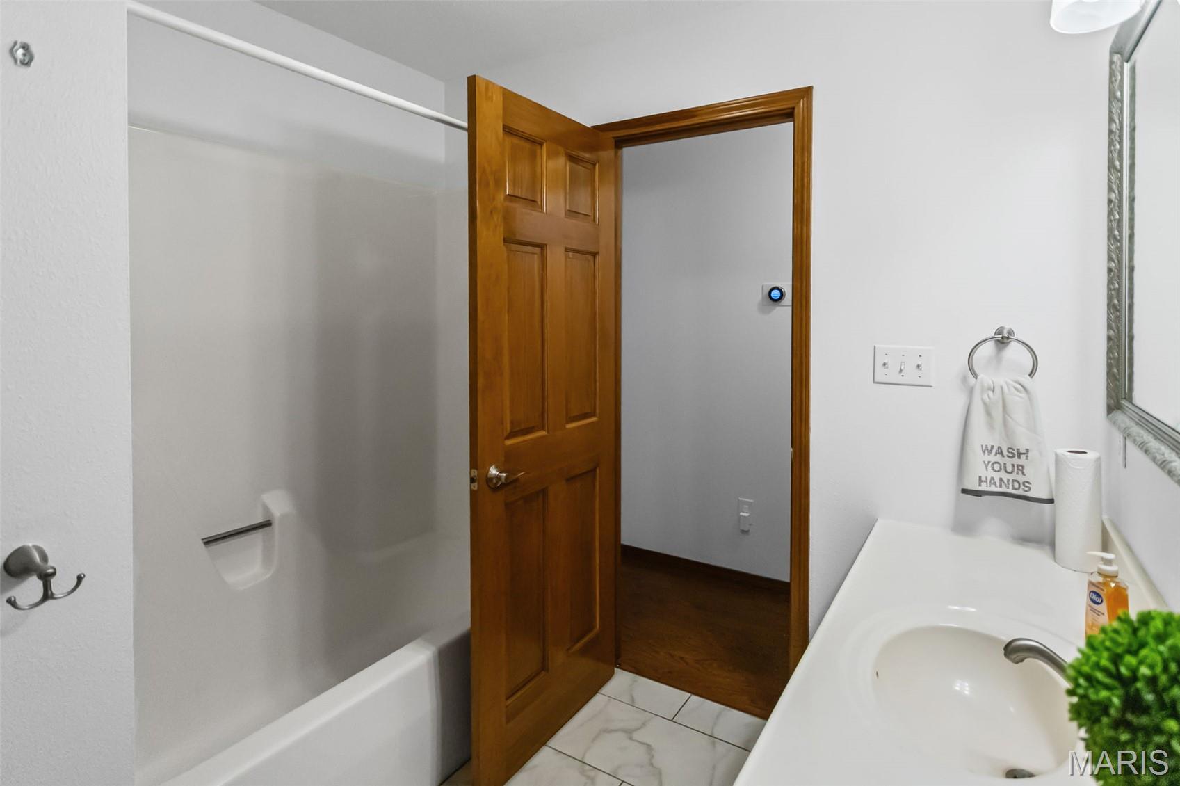 1 Heritage Trail, Moro, Illinois 62067