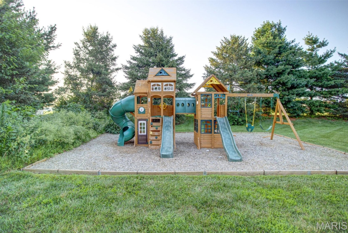 1 Heritage Trail, Moro, Illinois 62067