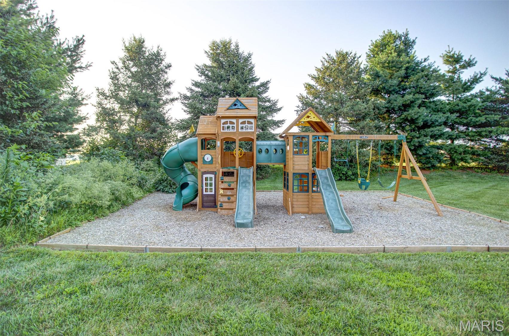 1 Heritage Trail, Moro, Illinois 62067