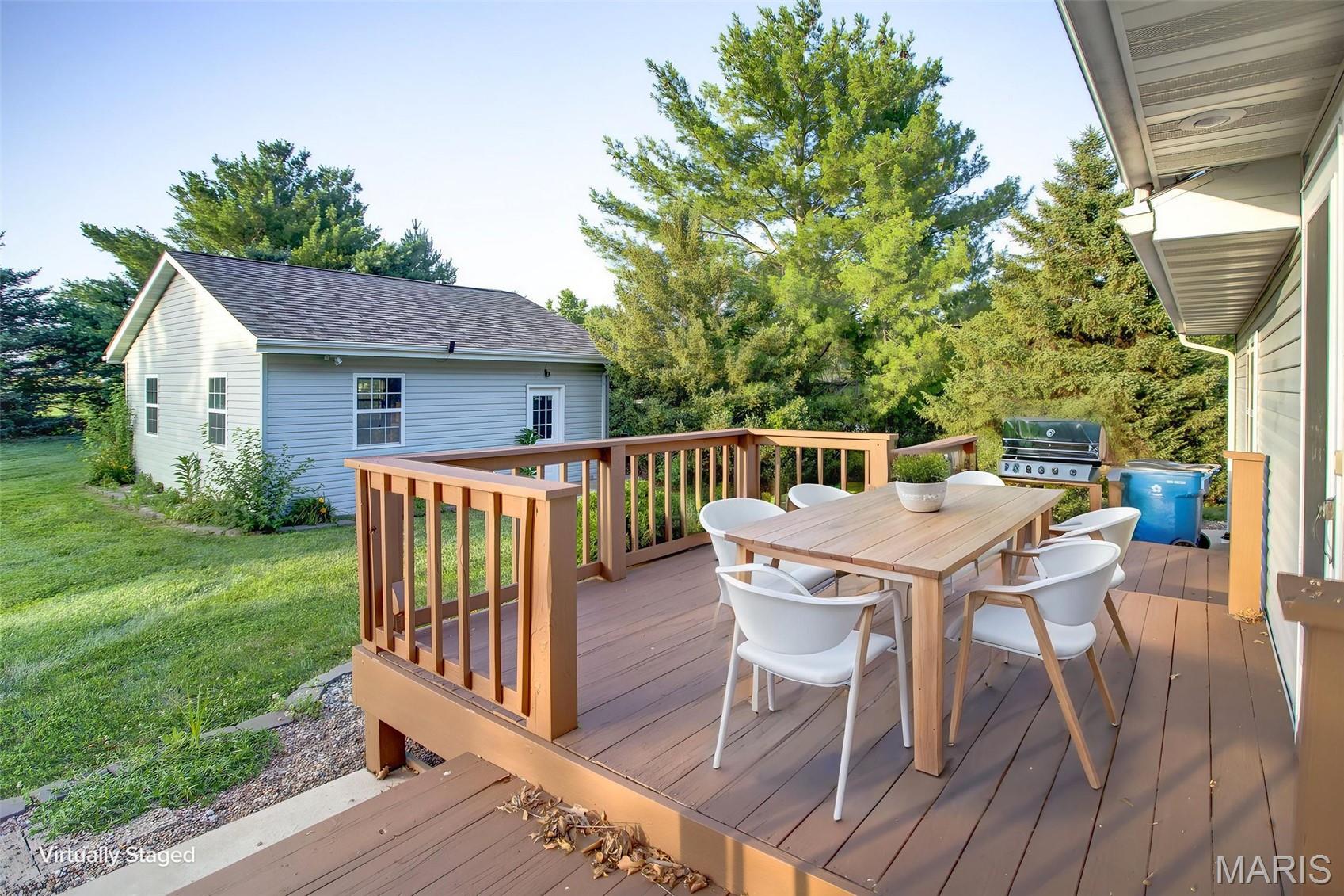 1 Heritage Trail, Moro, Illinois 62067