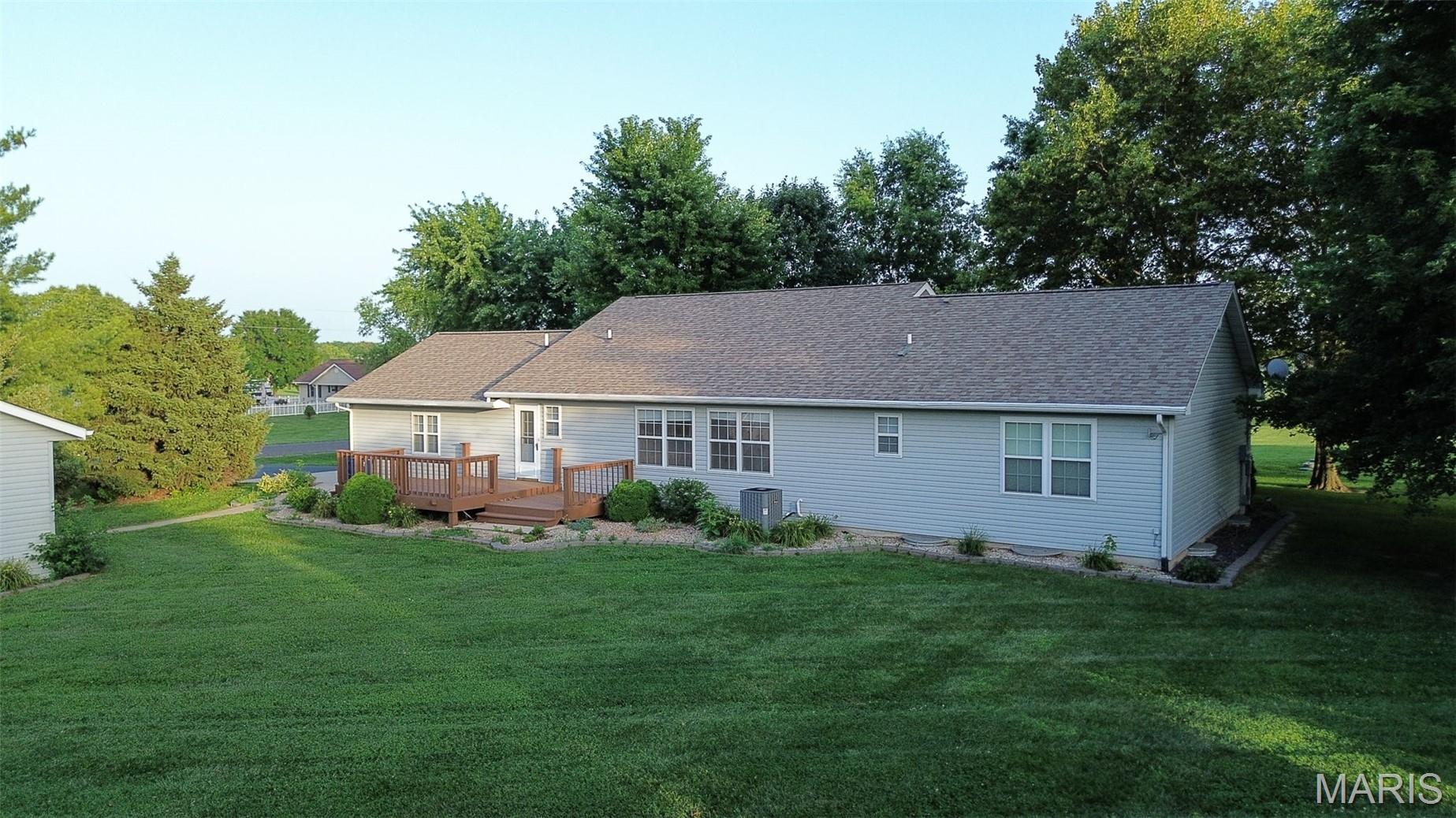 1 Heritage Trail, Moro, Illinois 62067