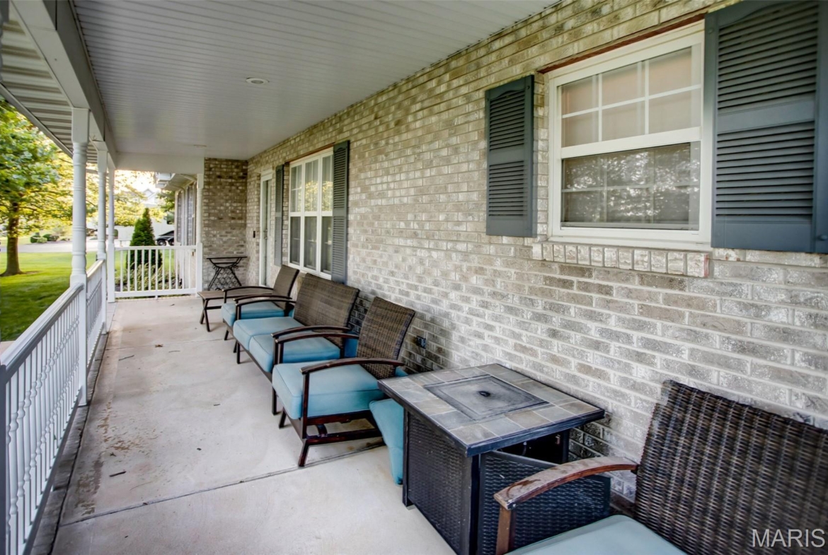 1 Heritage Trail, Moro, Illinois 62067