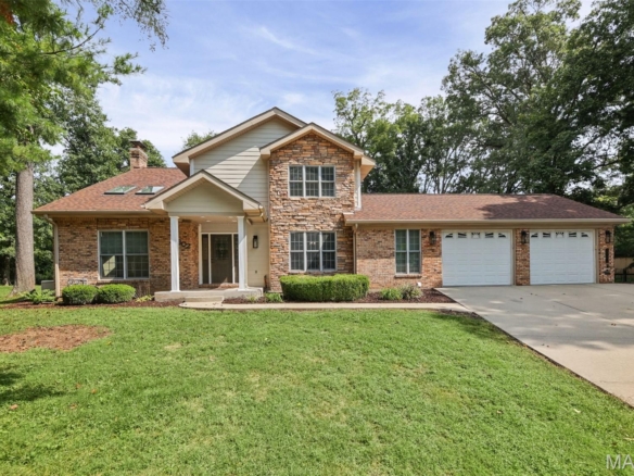 302 John Henry Street, Belleville, Illinois 62220