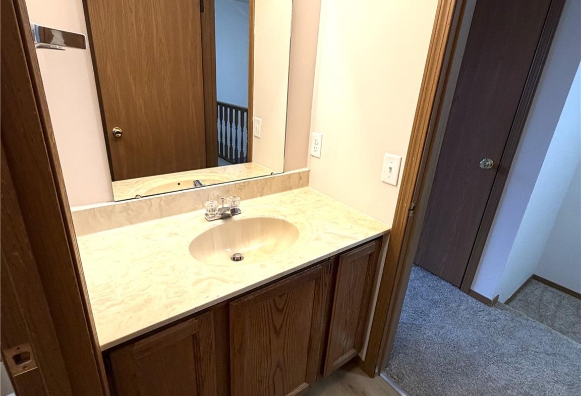 409 Donna Drive, O’Fallon, Illinois 62269
