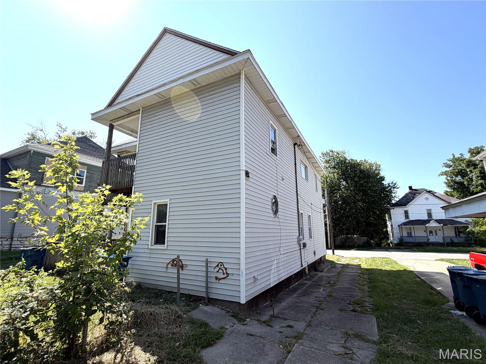 946 Union Street, Alton, Illinois 62002