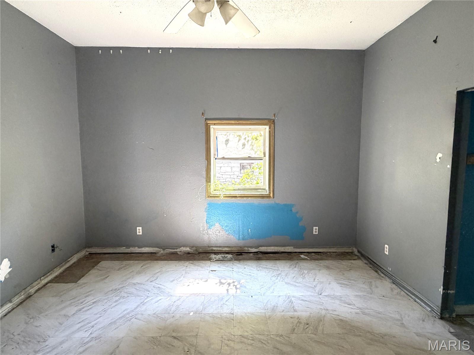 946 Union Street, Alton, Illinois 62002