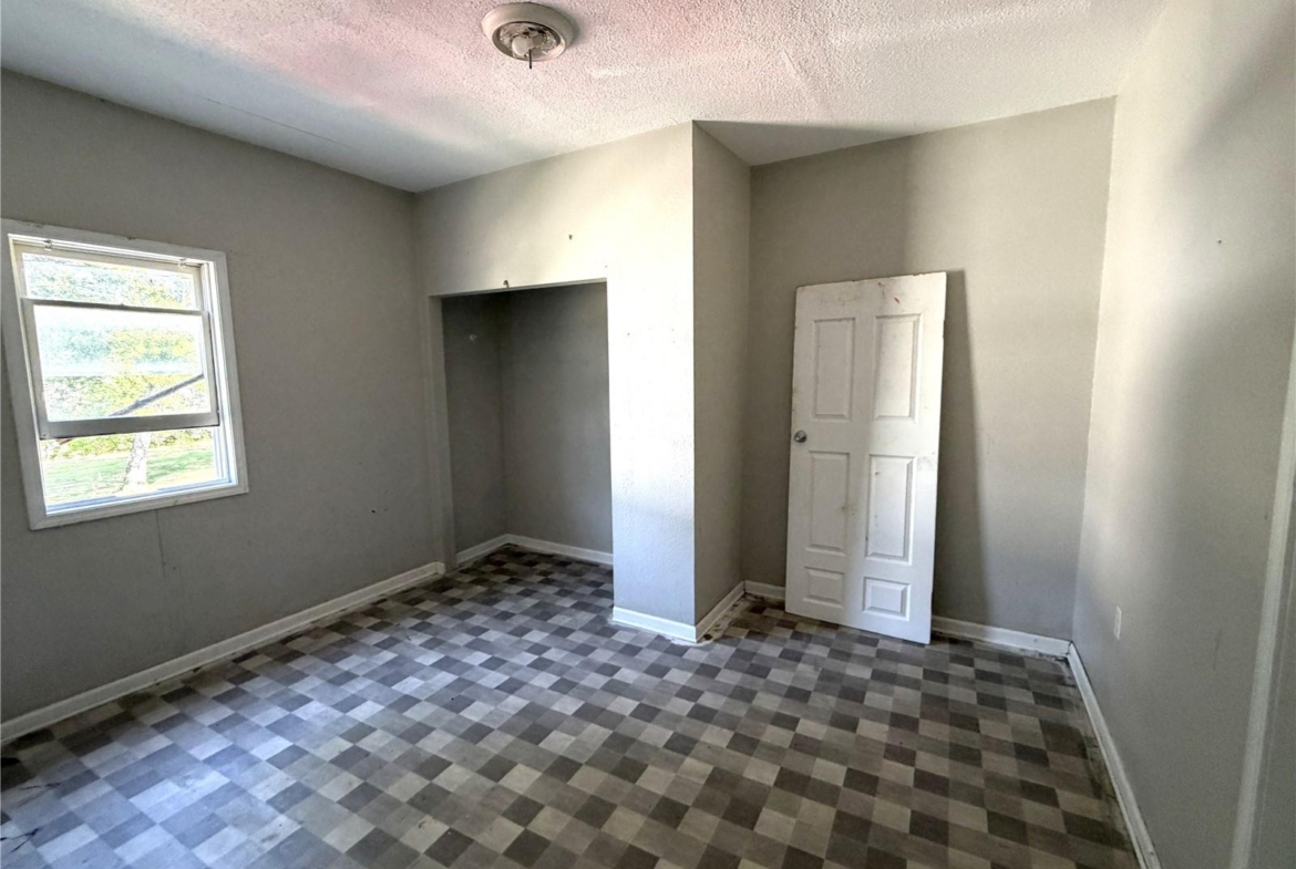 946 Union Street, Alton, Illinois 62002