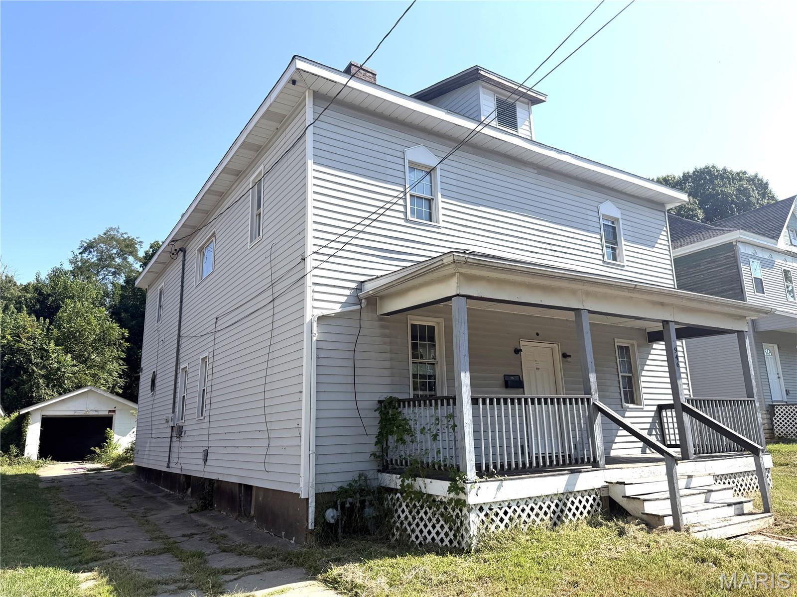 946 Union Street, Alton, Illinois 62002
