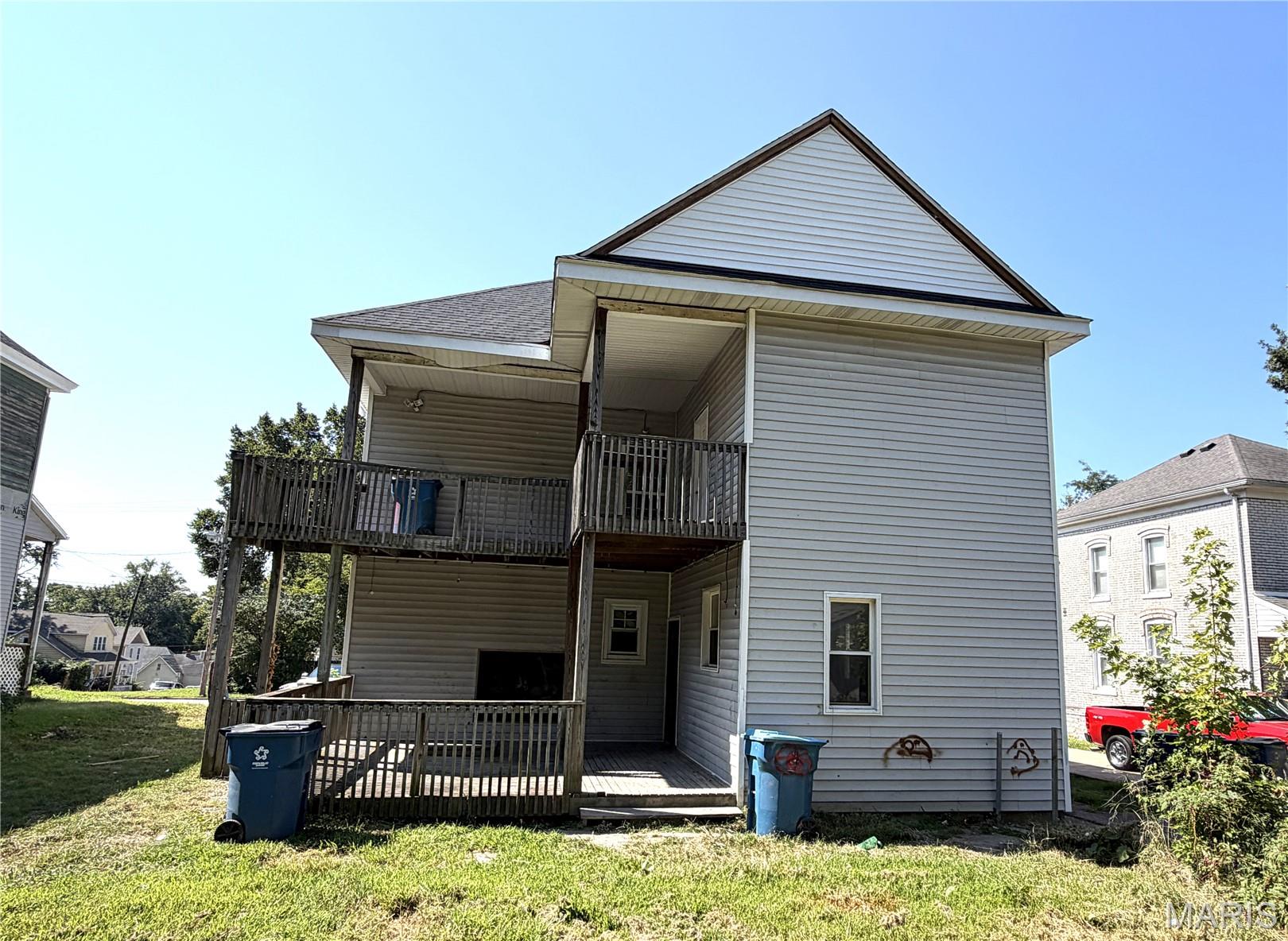 946 Union Street, Alton, Illinois 62002